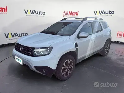 Usata Dacia Duster Comfort 101 CV (74 kW) 2021 Bianco SUV