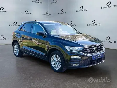 Usata VW T-Roc Style 116 CV (85 kW) 2018 Nero SUV