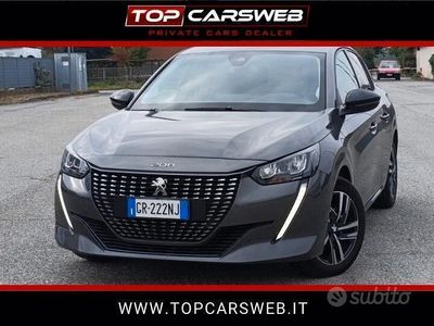 Usata Peugeot 208 Allure 101 CV (74 kW) 2023 Grigio Utilitaria