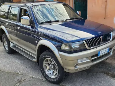 Usata Mitsubishi Pajero Sport 177 CV (130 kW) 1999 Blu/azzurro SUV