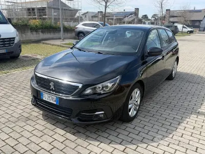 Usata Peugeot 308 Business-Line 120 CV (88 kW) 2017 Nero Station wagon