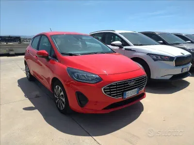 Usata Ford Fiesta Titanium 125 CV (91 kW) 2022 Rosso Utilitaria