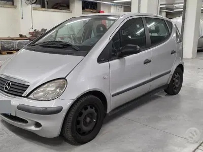 Usata Mercedes A170 Classic 95 CV (69 kW) 2002 Grigio Utilitaria