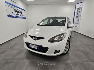 Usata Mazda 2 90th Anniversary 75 CV (55 kW) 2010 Bianco Utilitaria