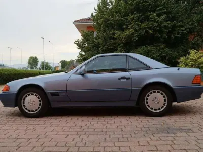 Usata Mercedes SL500 333 CV (244 kW) 1990 Blu/azzurro Cabrio