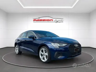 Usata Audi A3 Business 110 CV (80 kW) 2024 Blu navarra Berlina