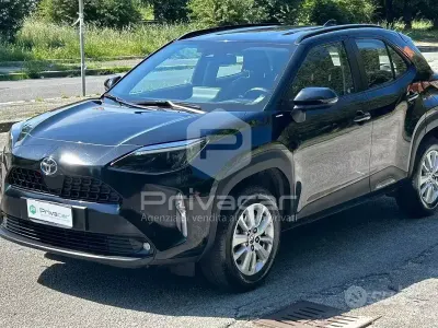 Usata Toyota Yaris Hybrid Active 92 CV (67 kW) 2023 Nero Station wagon