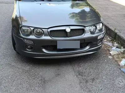 Usata MG ZR 103 CV (75 kW) 2004 Grigio Utilitaria