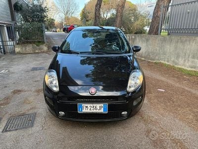Usata Fiat Punto Street 77 CV (56 kW) 2017 Nero Utilitaria