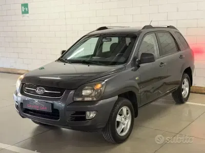 Usata Kia Sportage Active 141 CV (103 kW) 2009 Grigio SUV