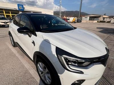 Usata Renault Captur Intens 101 CV (74 kW) 2022 Bianco SUV