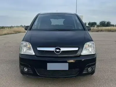Usata Opel Meriva 101 CV (74 kW) 2010 Monovolume