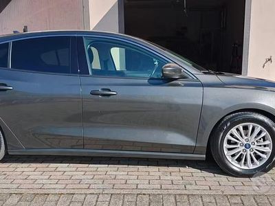 Usata Ford Focus Titanium 120 CV (88 kW) 2019 Grigio Berlina