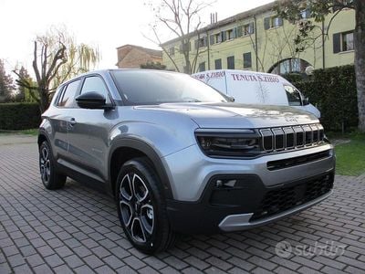 Usata Jeep Avenger Summit 110 CV (80 kW) 2025 Grigio SUV