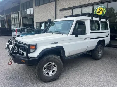 Usata Toyota Land Cruiser 131 CV (96 kW) 2004 Bianco SUV