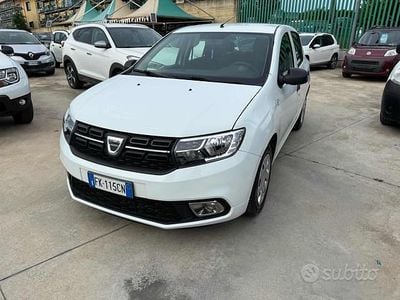 Usata Dacia Sandero Ambiance 75 CV (55 kW) 2017 Bianco Berlina