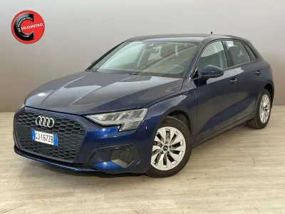 Usata Audi A3 Business 150 CV (110 kW) 2022 Blu/azzurro Berlina