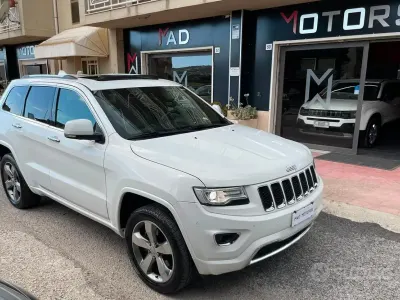 Usata Jeep Grand Cherokee Overland 250 CV (183 kW) 2013 Bianco SUV