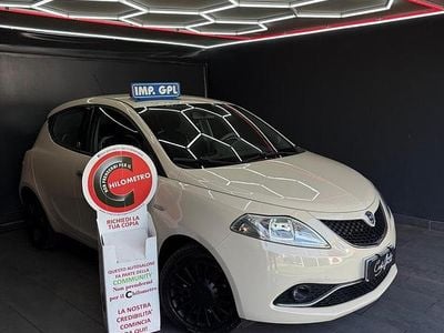 Usata Lancia Ypsilon Gold 69 CV (50 kW) 2016 Beige Utilitaria