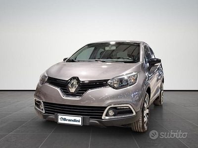 Usata Renault Captur Zen 90 CV (66 kW) 2016 Grigio SUV