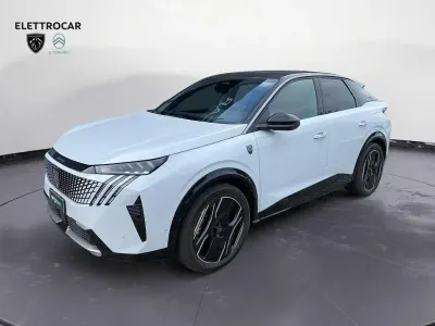 Usata Peugeot e-3008 GT 169 kW (231 CV) 2024 Bianco SUV