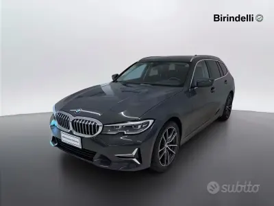 Usata BMW 320 Luxury Line 190 CV (139 kW) 2020 Dravit grey metallizzato Station wagon