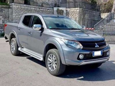 usata Mitsubishi L200 L200Cab V 2016 d.cab 2.4d Intense Diamond 181cv