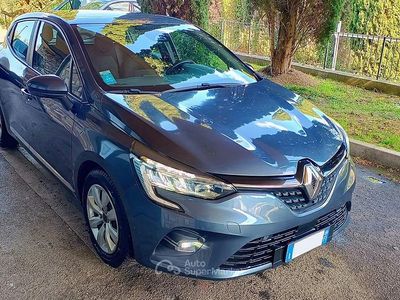 Usata Renault Clio V 101 CV (74 kW) 2020 Gray Berlina