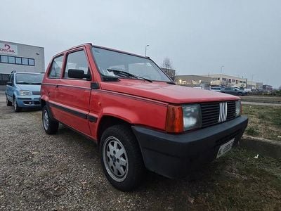 Usata Fiat Panda Young 34 CV (25 kW) 1989 Rosso Utilitaria