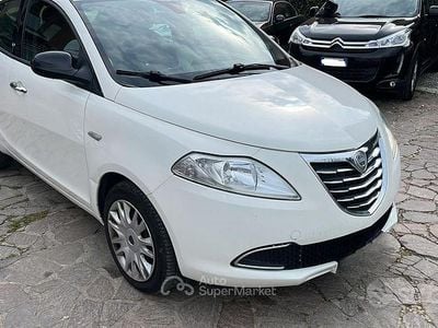 Usata Lancia Ypsilon S 69 CV (50 kW) 2012 Bianco Utilitaria