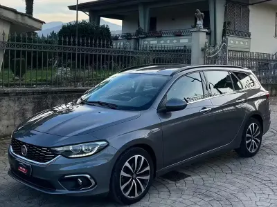 Usata Fiat Tipo Lounge 95 CV (69 kW) 2018 Grigio Station wagon
