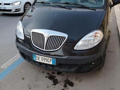 Usata Lancia Musa 90 CV (66 kW) 2004 Nero Monovolume
