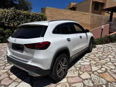 Usata Mercedes GLA200 156 CV (114 kW) 2020 SUV