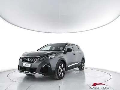 Usata Peugeot 5008 GT-line 131 CV (96 kW) 2019 Grigio SUV