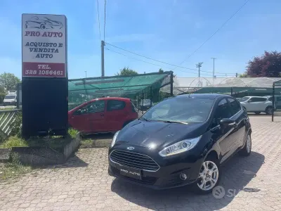 Usata Ford Fiesta 95 CV (69 kW) 2016 Nero Utilitaria