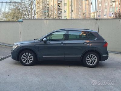 Usata VW Tiguan Life 150 CV (110 kW) 2021 Grigio SUV