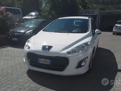 Usata Peugeot 308 Active 115 CV (84 kW) 2013 Bianco Station wagon