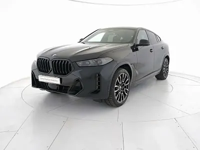 Usata BMW X6 M Sport 298 CV (219 kW) 2023 Carbon black SUV