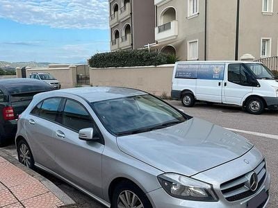 Usata Mercedes A180 122 CV (89 kW) 2013 Grigio Berlina