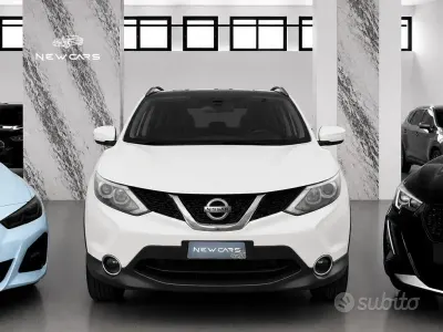 Usata Nissan Qashqai N-Connecta 131 CV (96 kW) 2017 Bianco SUV
