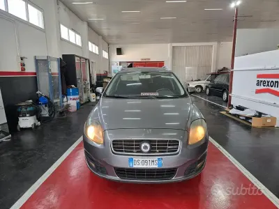 Usata Fiat Croma Dynamic 150 CV (110 kW) 2008 Grigio Station wagon