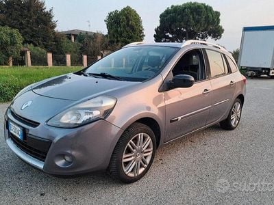 Usata Renault Clio GrandTour 103 CV (75 kW) 2011 Grigio Station wagon
