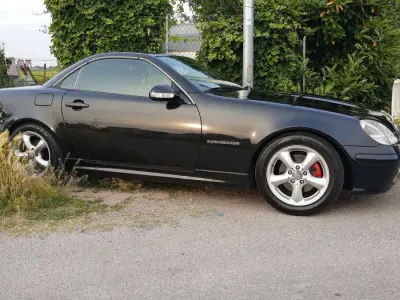 Usata Mercedes SLK200 163 CV (119 kW) 2000 Nero Cabrio