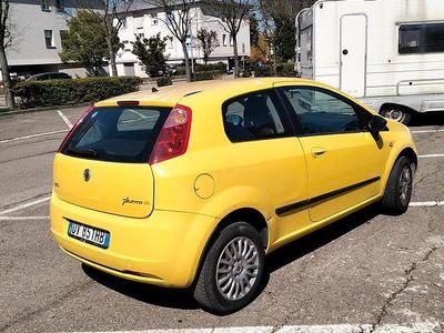 Usata Fiat Grande Punto 2009 Giallo Utilitaria