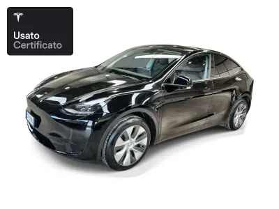 Usata Tesla Model Y RWD 203 kW (277 CV) 2024 Solid black SUV