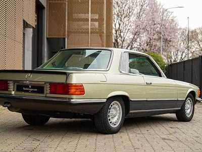Usata Mercedes 500 240 CV (176 kW) 1984 Verde Coupé