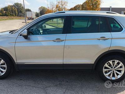 Usata VW Tiguan 150 CV (110 kW) 2019 Grigio SUV