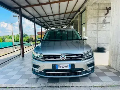 Usata VW Tiguan Business 150 CV (110 kW) 2018 Argento SUV