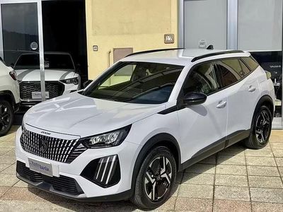 Usata Peugeot 2008 Allure 131 CV (96 kW) 2024 Bianco SUV