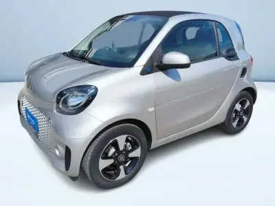 Usata Smart ForTwo Electric Drive Passion 41 kW (56 CV) 2023 Argento Coupé